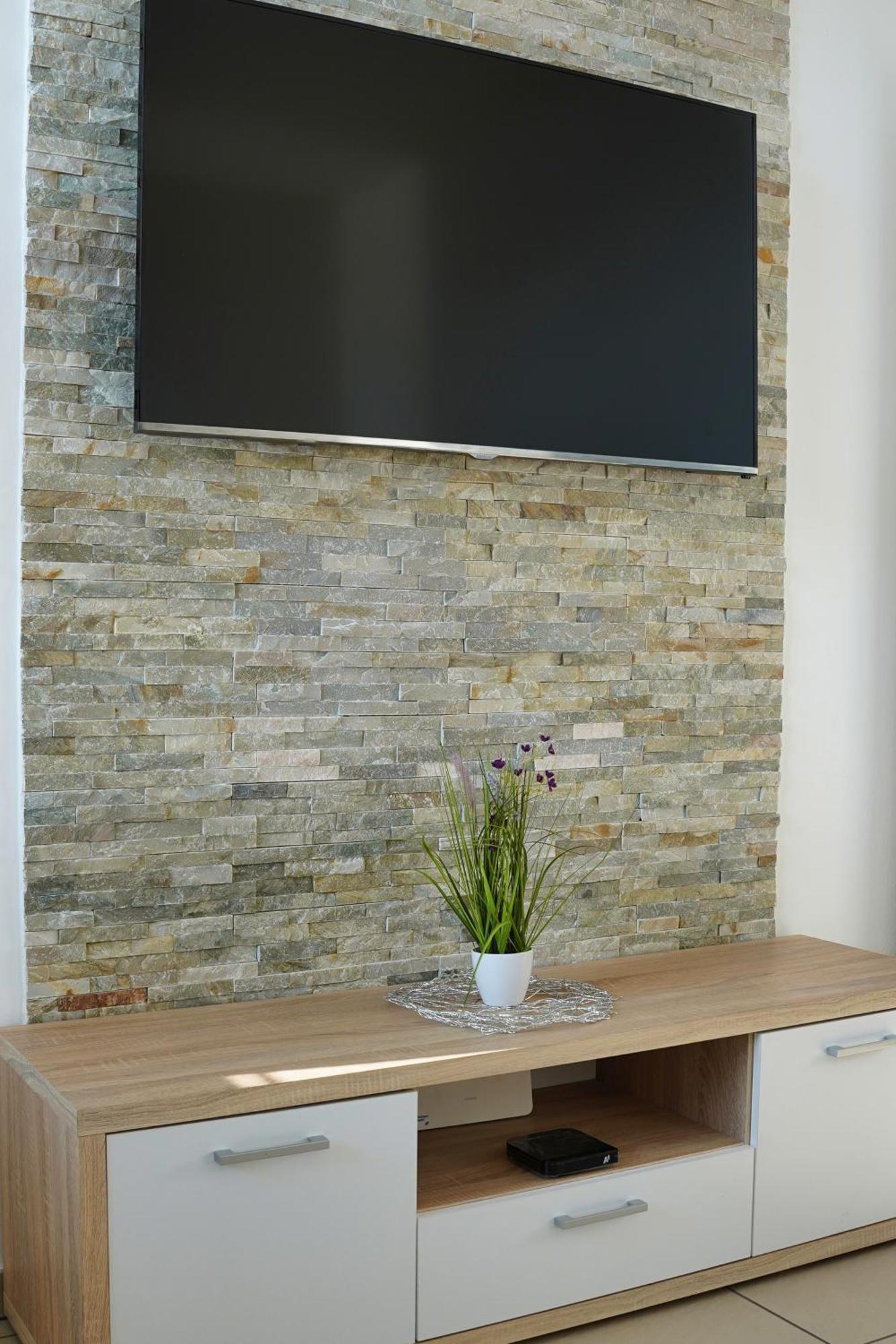 Apartment Ken Near Terme Paradiso Добова Экстерьер фото